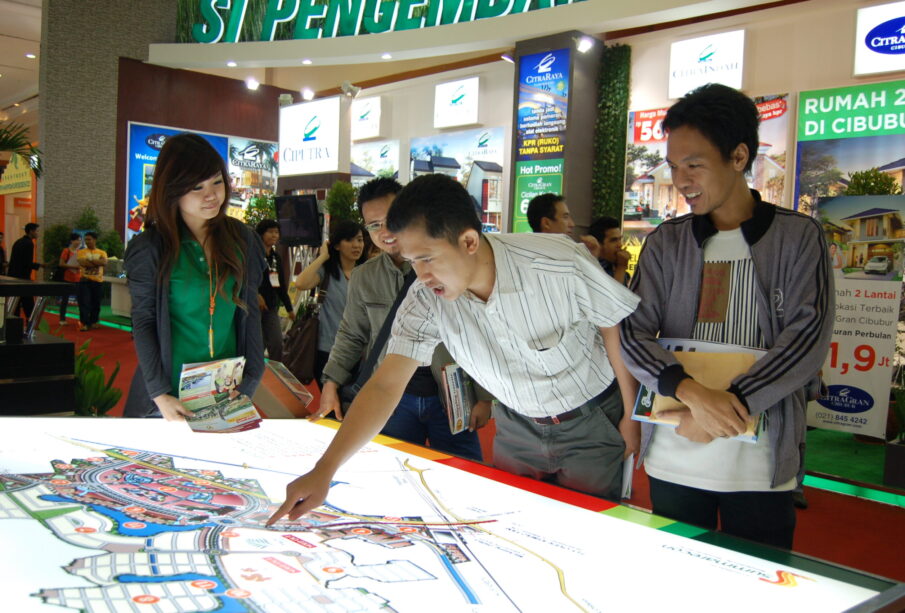Ilustrasi Pencarian Properti (Foto Adang Sumarna)