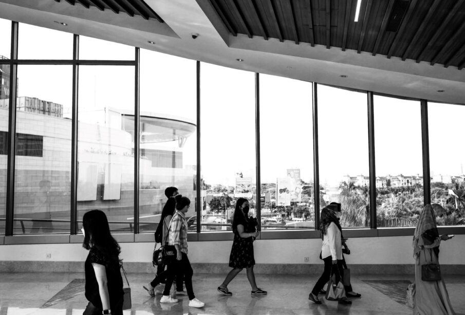 Skybridge di Pondok Indah, Salah satu kawasan elit di Jakarta (Foto: Himawan Mursalim)