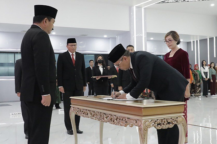 Menteri ATR