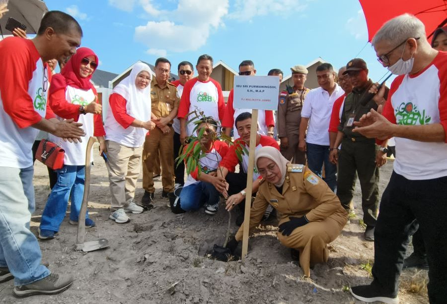 Program Sejuta Pohon REI