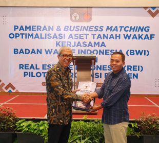 WKU REI Hervian Tahier dan Sekretaris BWI dalam kerja sama pemanfaatan tanah wakaf