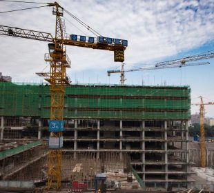 Prospek hunian vertikal pasca dicanangkannya program 1 juta hunian vertikal ke pasar properti.