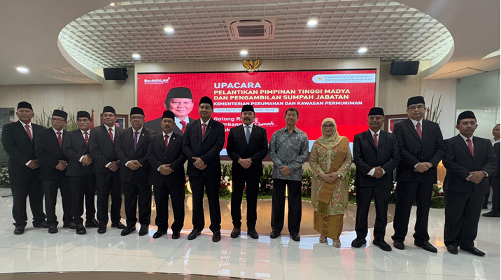 Menteri PKP Maruarar Sirait Lantik 8 Pejabat Tinggi Madya