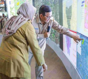 Gubernur DKI Jakarta Pramono Anung meminta pengurusan KLB dipercepat.