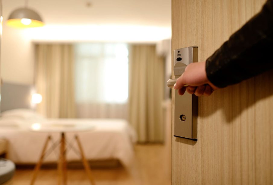 Pemprov DKI Jakarta berikan diskon pajak hotel dan restoran.